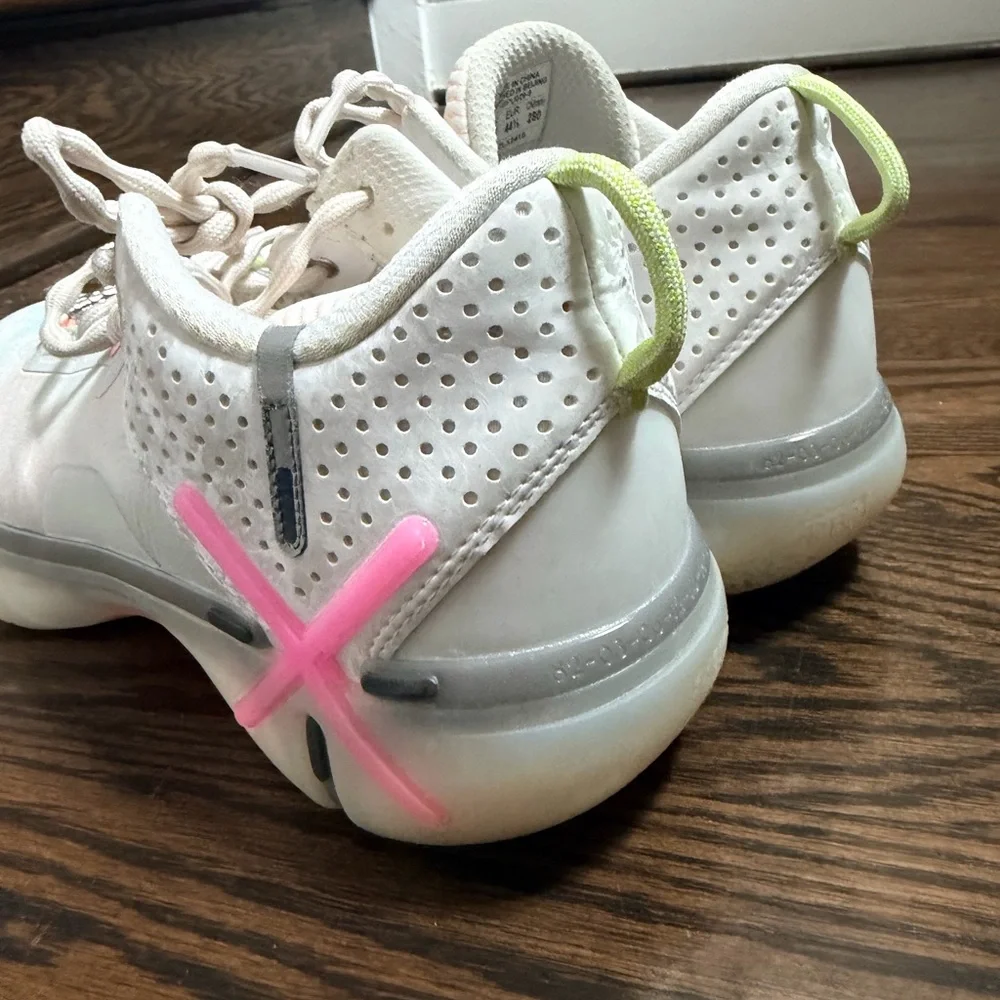 Way of Wade Shadow Basketball/Volleyball Shoes - Picture 4 of 7